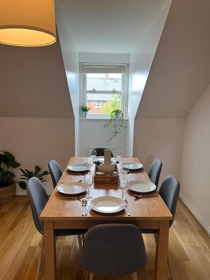 Homely 2 Story Cathedral City Apartment 더럼 외부 사진