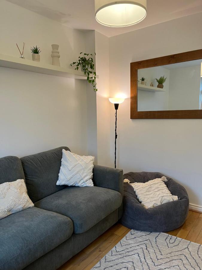 Homely 2 Story Cathedral City Apartment 더럼 외부 사진