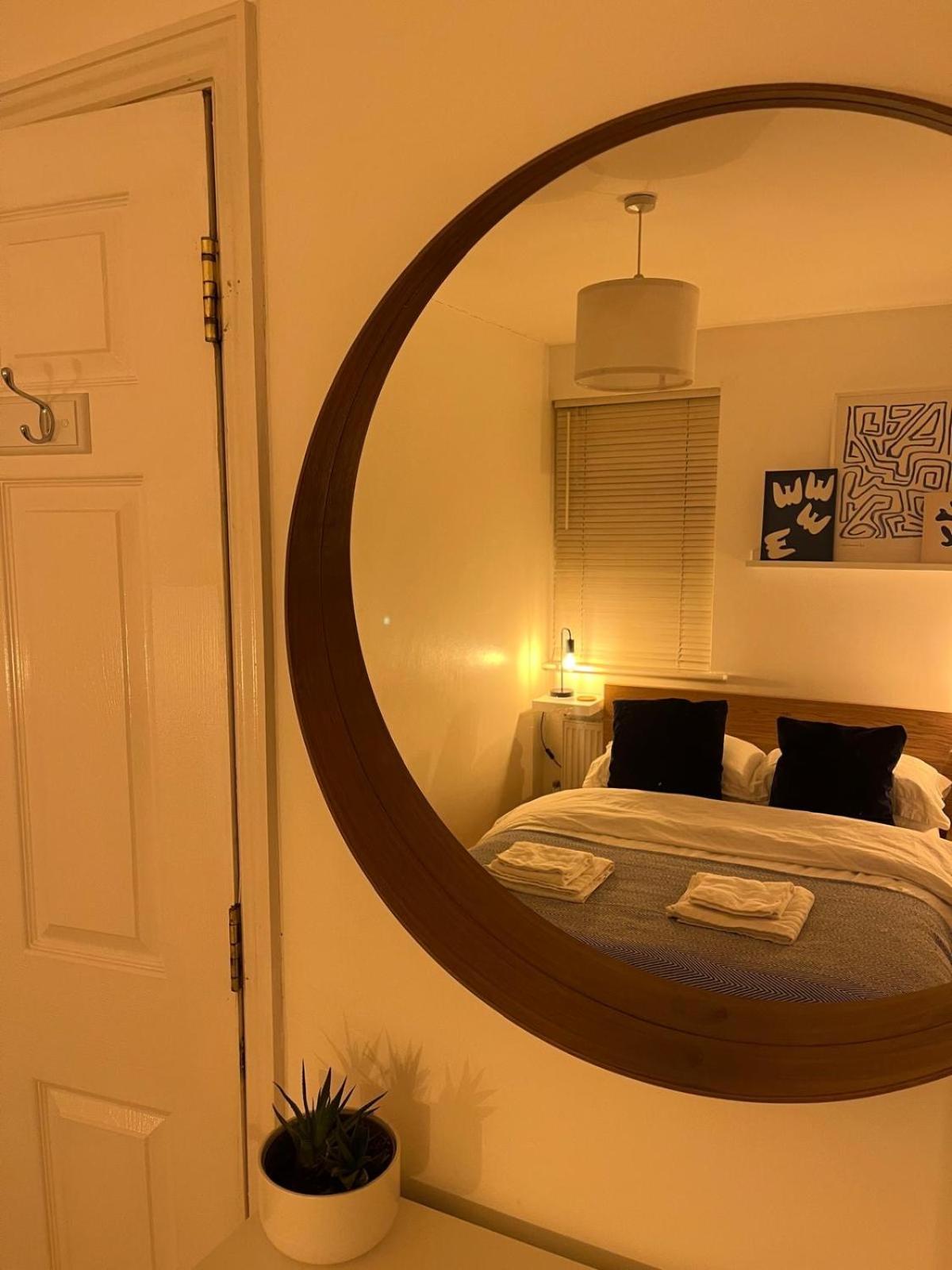 Homely 2 Story Cathedral City Apartment 더럼 외부 사진