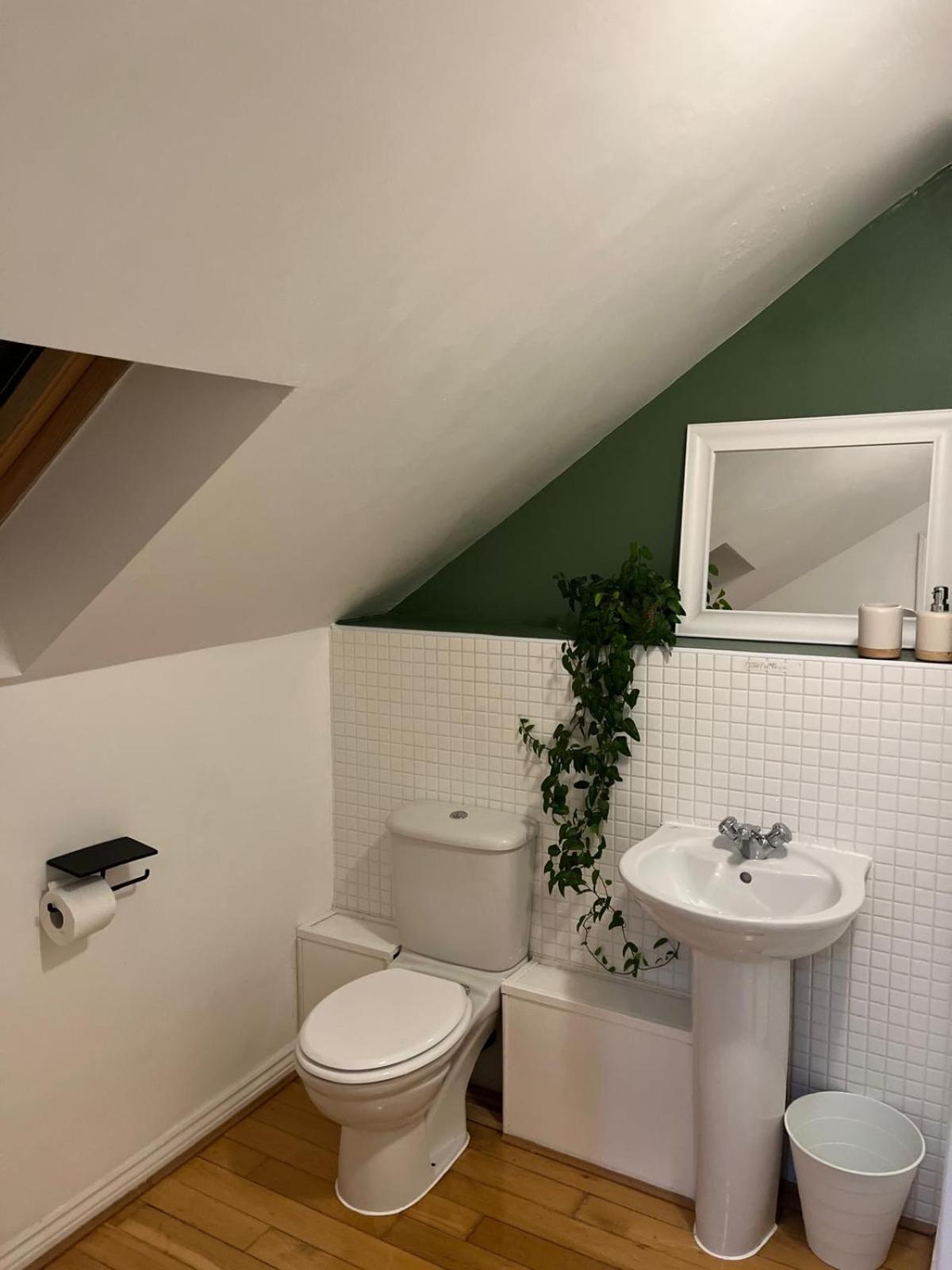 Homely 2 Story Cathedral City Apartment 더럼 외부 사진